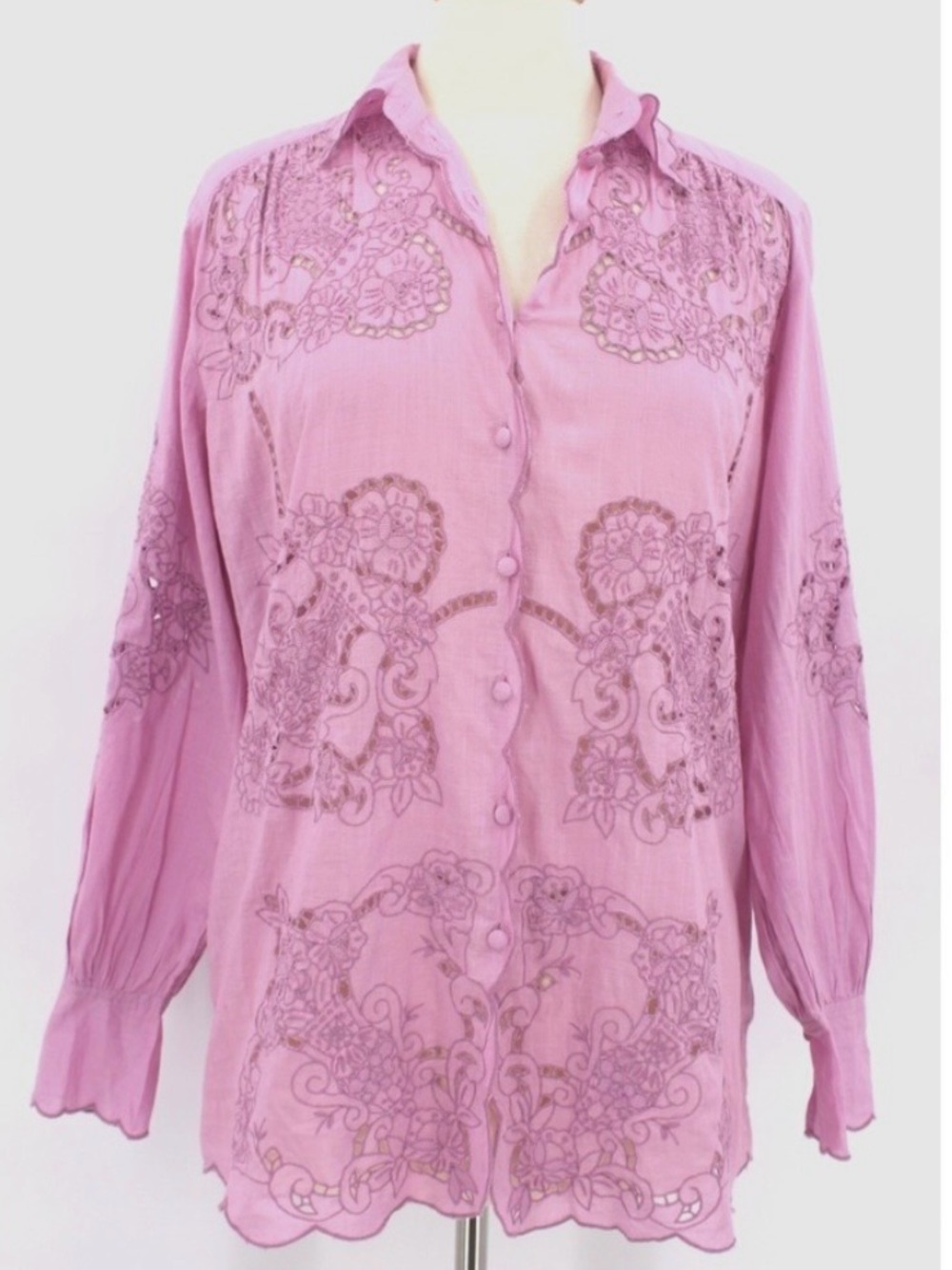 Anthropologie Cutout
Scalloped Buttondown Shirt 
Embroidered Pink S